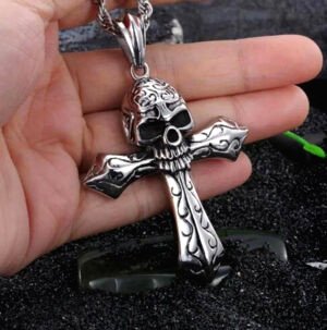 Pendentif Croix Biker